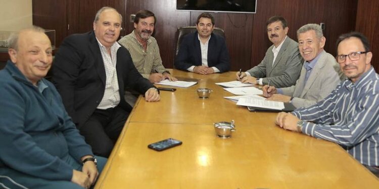 +Industrias | Más Industrias