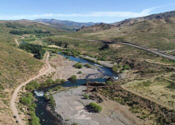 Vista donde se consruirá la hidroeléctrica multiproposito rio Nahueve.