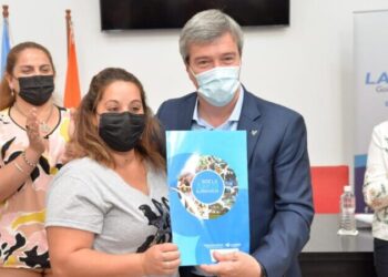 Se entregaron créditos de Economía Social en Eduardo Castex