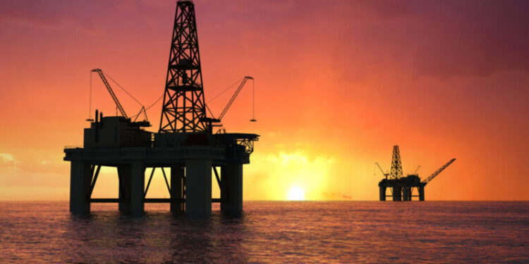 Bahía Blanca podría ser la base de la explotación petrolera