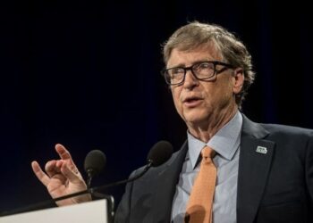 Bill Gates tatuaje electrónico