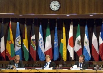 El desempleo en la OCDE cayó a niveles prepandemia