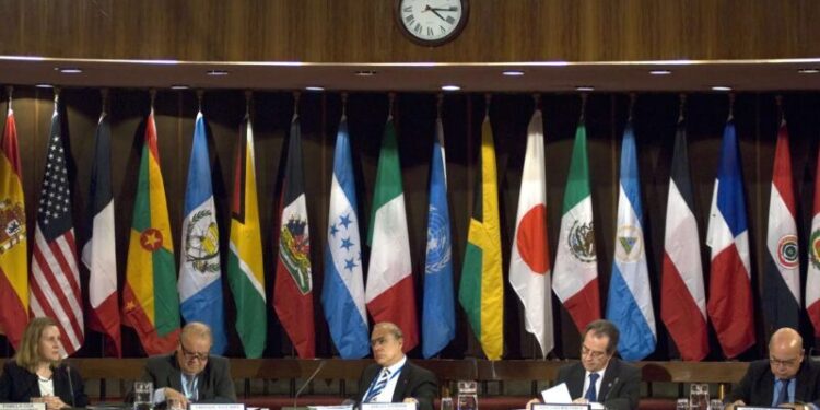 El desempleo en la OCDE cayó a niveles prepandemia