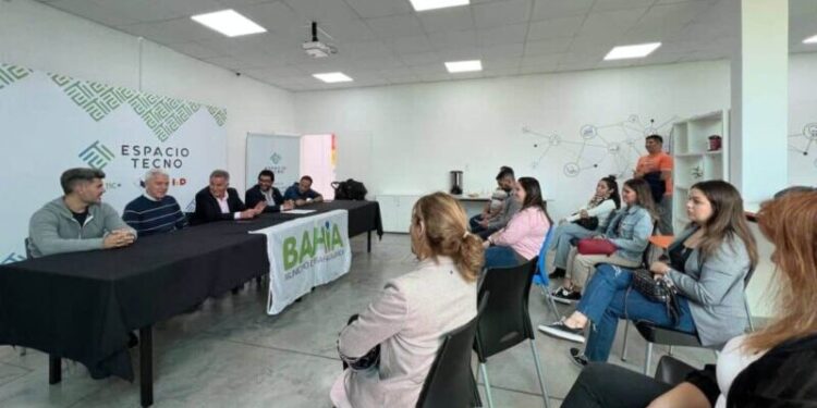 El municipio bahiense y la UTN firmaron un convenia para desarrollar prácticas profesionalizantes