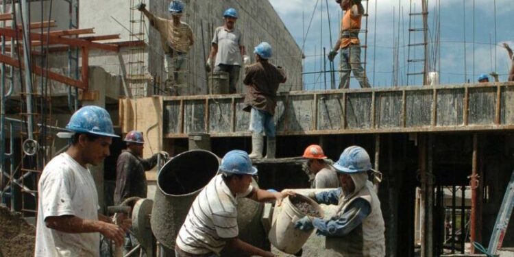 La construcción registró en febrero una suba de 8,6% interanual
