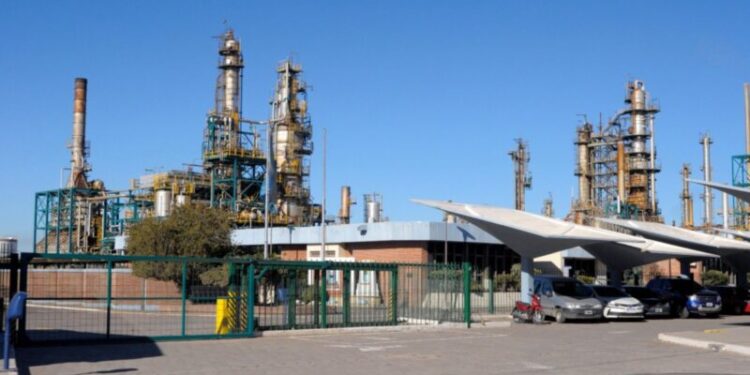 Refinería Bahía Blanca vuelve a poner en marcha su unidad de Visbraker