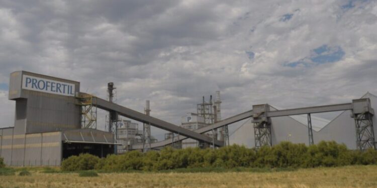 YPF avanzará con la ampliación de Profertil aunque deba buscar nuevos socios
