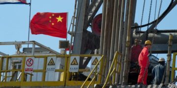 China firmó un acuerdo para explotar hidrocarburos en Argelia