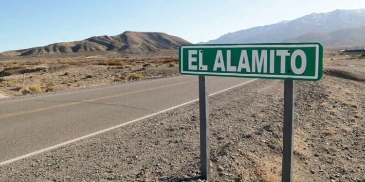 Comenzó a construirse el primer parque solar en Neuquén