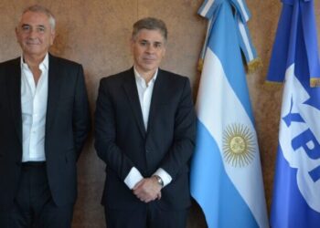 El presidente de YPF se reunió con el titular de la Unión Industrial de Bahía Blanca