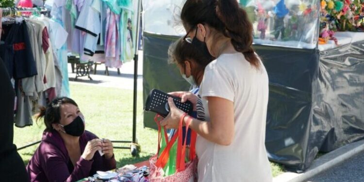 Feriarte: feria de artesanos y de la economía popular en Santa Rosa