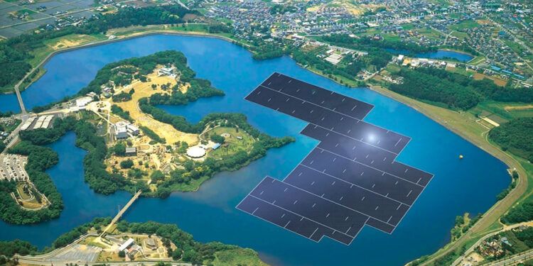 Planta flotante de energía solar más grande del mundo
