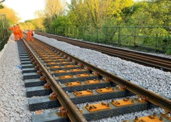 Trenes Argentinos: durmientes de plástico reciclado