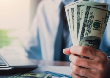 Medidas para exportadores de servicios que cobran en dólares
