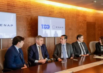 ENAP e YPF firmaron acuerdo para analizar potenciales proyectos en Vaca Muerta