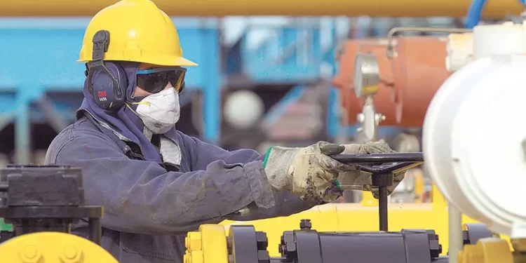 Siguen creciendo las exportaciones de gas y petróleo en Neuquén