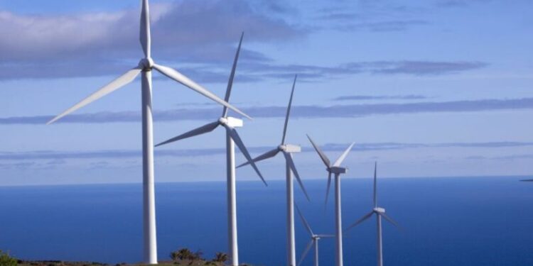 Tierra del Fuego arrancó a producir electricidad con tres turbinas eólicas