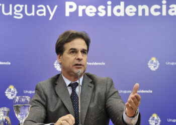Uruguay avanza en conversaciones con China, que espera negociar con todo al Mercosur