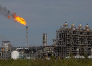 Crecieron las exportaciones químicas y petroquímicas desde Bahía Blanca