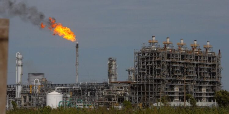 Crecieron las exportaciones químicas y petroquímicas desde Bahía Blanca
