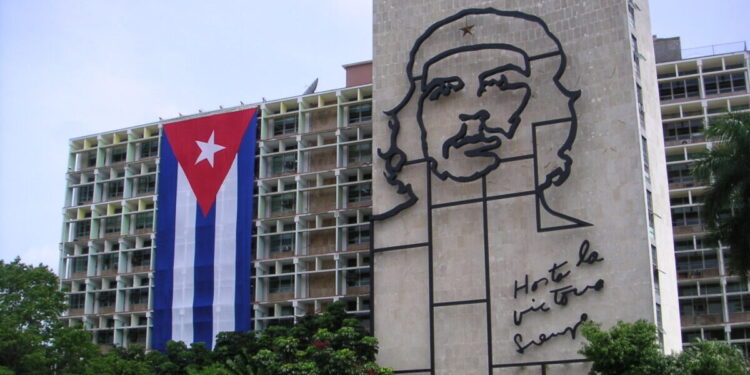 Cuba abre el comercio minorista y mayorista a inversores extranjeros