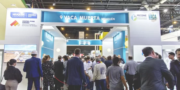 Pymes neuquinas dijeron presente en la AOG Patagonia 2022