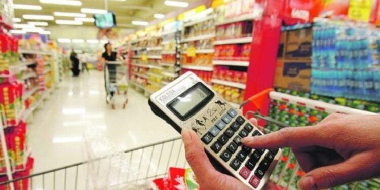 Una familia bahiense necesitó $125 para no ser pobre