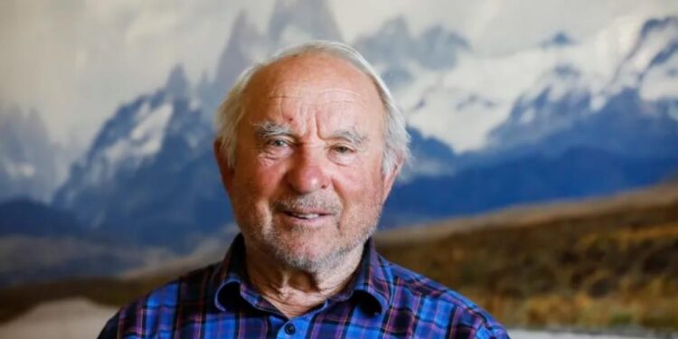 El dueño de la marca de ropa Patagonia donó su compañía a un fondo que lucha contra el cambio climático