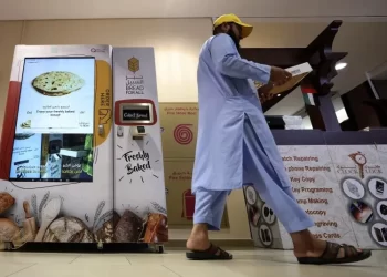 Inflación mundial: Dubai colocó máquinas expendedoras de pan gratuitas