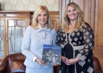 La directora de la UIBB visitó Uruguay