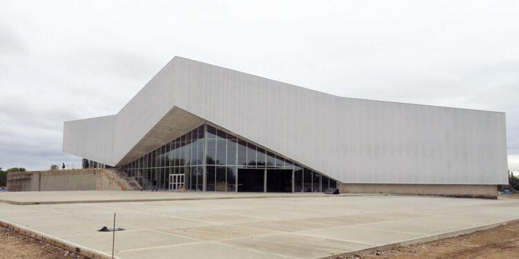 Vaca Muerta sumó un nuevo centro de convenciones a la capital neuquina