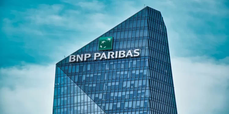 ONGs exigen al banco más grande de Europa que deje de apoyar energías fósiles