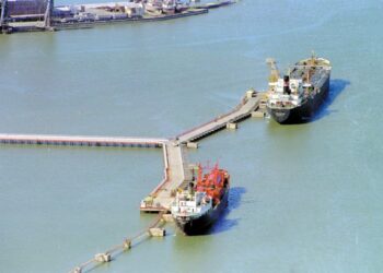 El consorcio portuario de Bahía Blanca se hará cargo de las postas inflamables