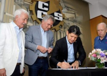 Firmaron un convenio para desarrollar centros comerciales a cielo abierto en Bahía Blanca