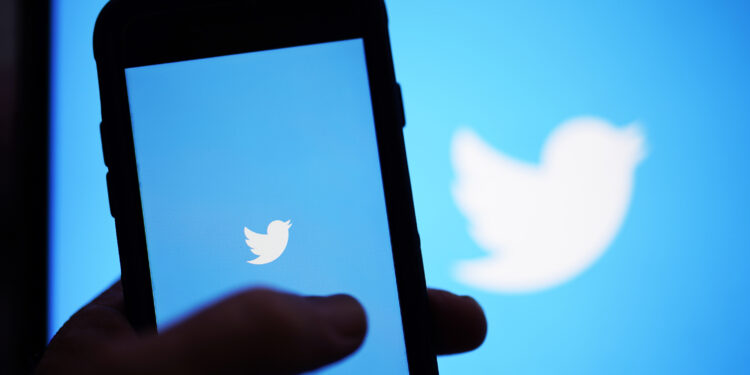 Por culpa de las renuncias, Twitter cierra oficinas en Bélgica