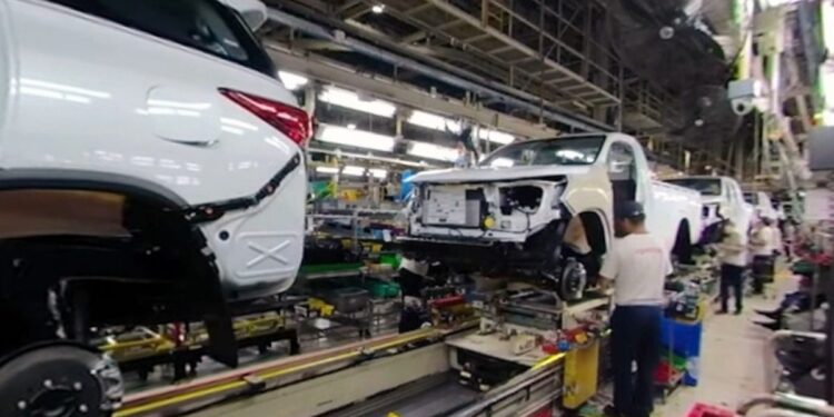 Toyota anuncia inversión de US$ 60 millones, 2.000 nuevos empleos y sumará un tercer turno