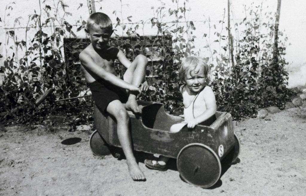 Ingvar Kamprad, fundador de Ikea, de niño