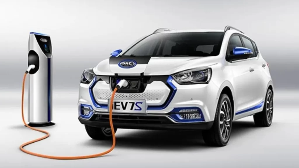 Modelo iEV7S