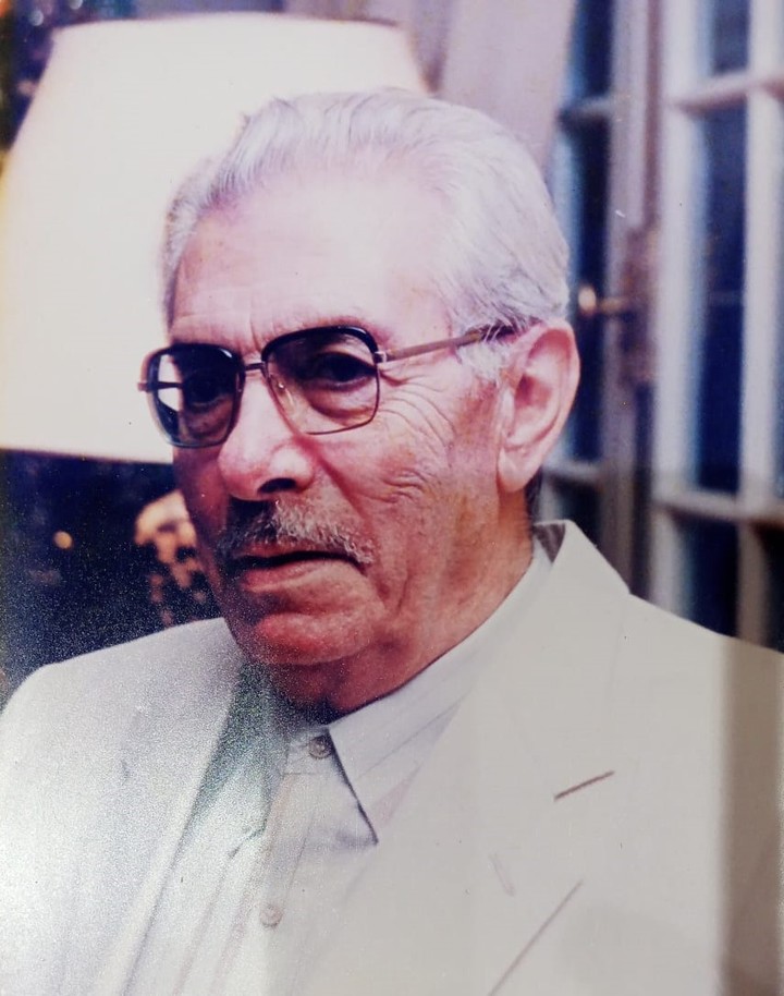 Miguel Nomikos Georgalos inventor del Mantecol