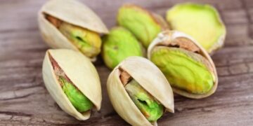 15/09/2013 Pistachos.

Los frutos secos son productos fundamentales dentro de una alimentación saludable y se recomienda la ingesta de entre cuatro y siete raciones a la semana, considerándose los pistachos como uno de los alimentos más nutritivos y beneficiosos para el organismo.

ESPAÑA EUROPA MADRID SALUD
GETTY