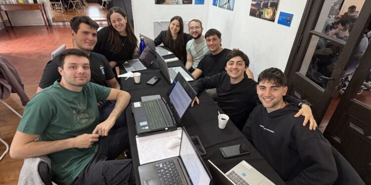 Estudiantes de la UNS y la UTN en la competencia nacional de innovación